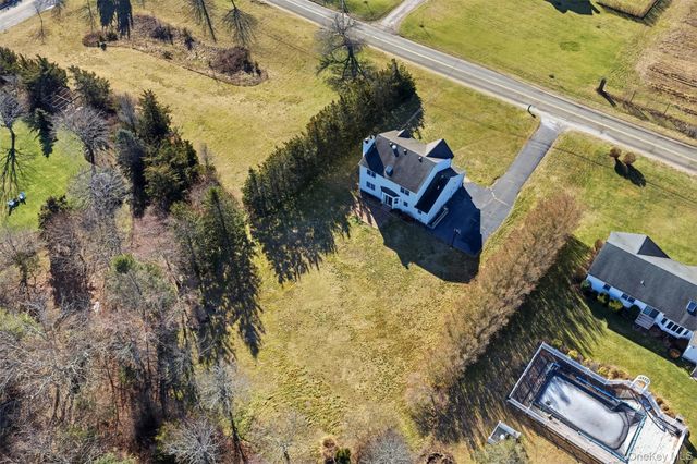 5750 Aldrich Lane, Mattituck, NY 11952