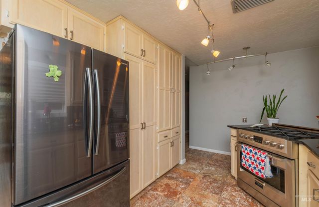 5701 W Cruzen Street, Boise, ID 83706