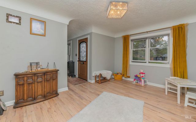 5701 W Cruzen Street, Boise, ID 83706