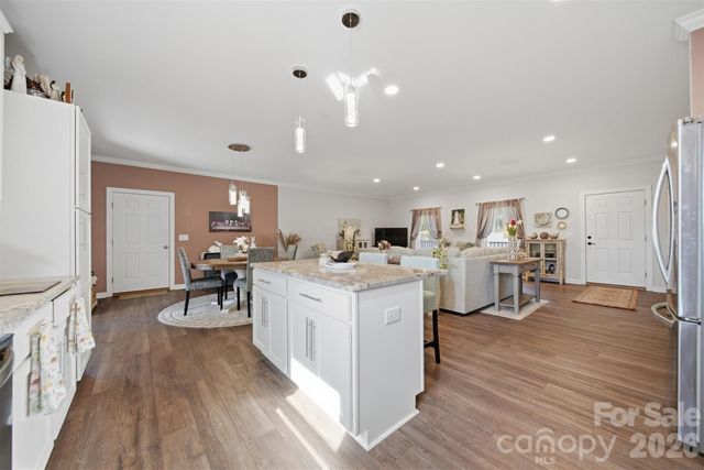 976 Amherst Road, Morganton, NC 28655