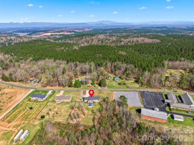 976 Amherst Road, Morganton, NC 28655