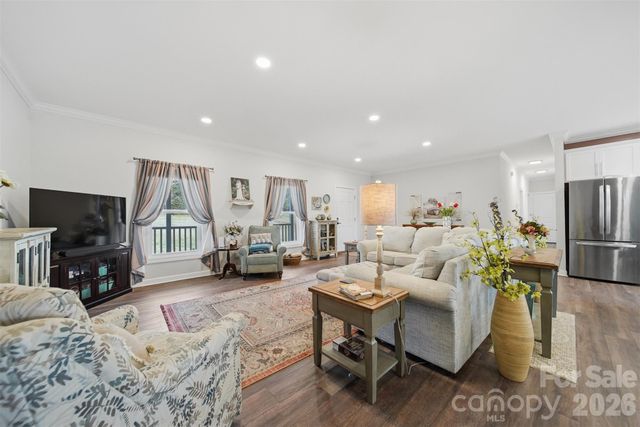 976 Amherst Road, Morganton, NC 28655