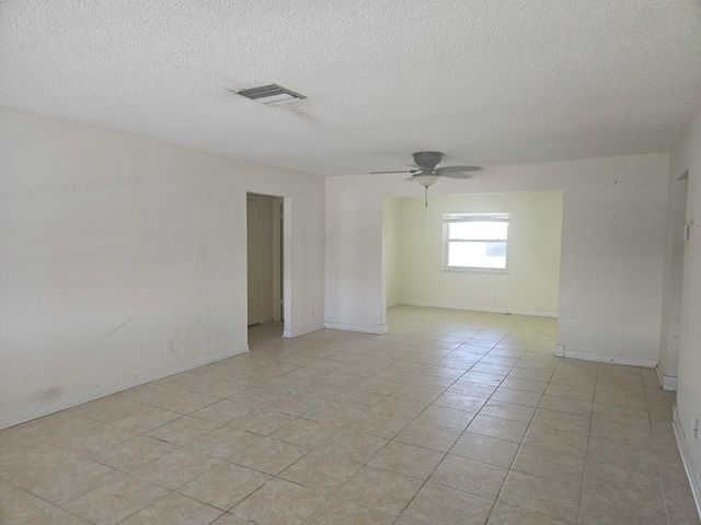 1598 SW 13TH Terrace, Boynton Beach, FL 33426