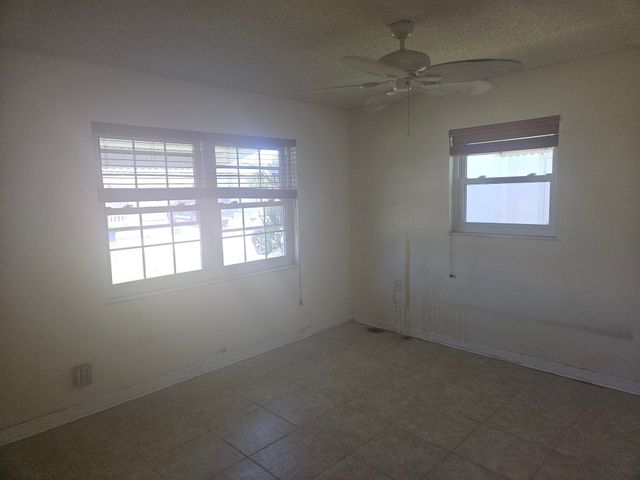 1598 SW 13TH Terrace, Boynton Beach, FL 33426