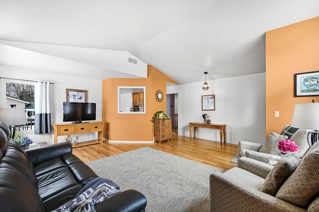 361 S Buckingham BOULEVARD, Whitewater, WI 53190