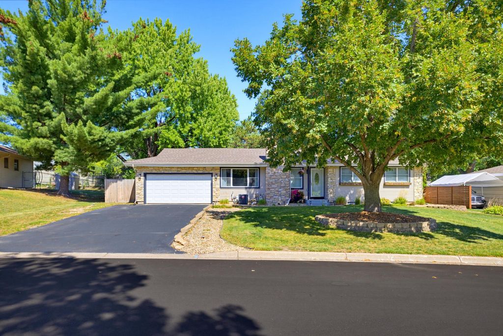777 Mohican Lane, Mendota Heights, MN 55120 — exterior