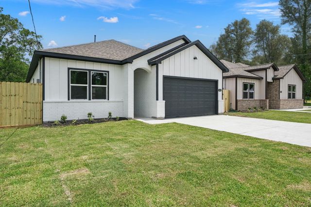 3502 Mcbride Street, Dayton, TX 77535