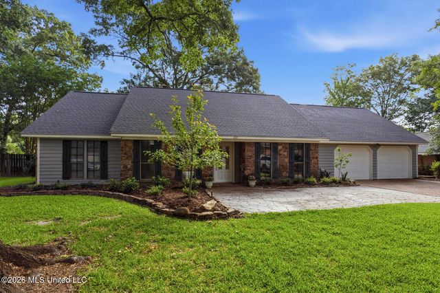 222 Greenfield Place, Brandon, MS 39047