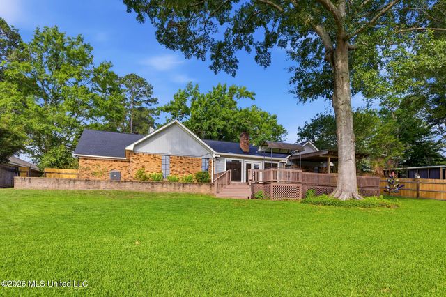 222 Greenfield Place, Brandon, MS 39047