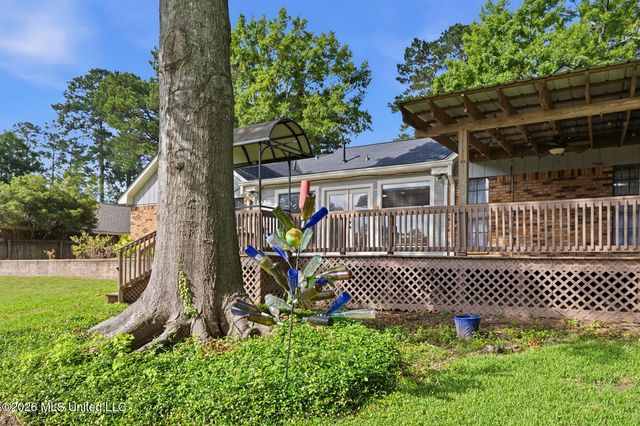 222 Greenfield Place, Brandon, MS 39047