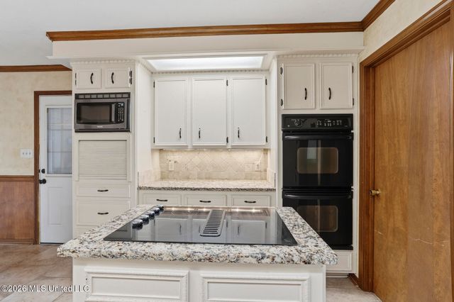 222 Greenfield Place, Brandon, MS 39047