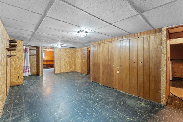 2121 Radatz Avenue, Maplewood, MN 55109