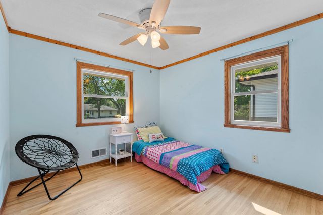 2121 Radatz Avenue, Maplewood, MN 55109