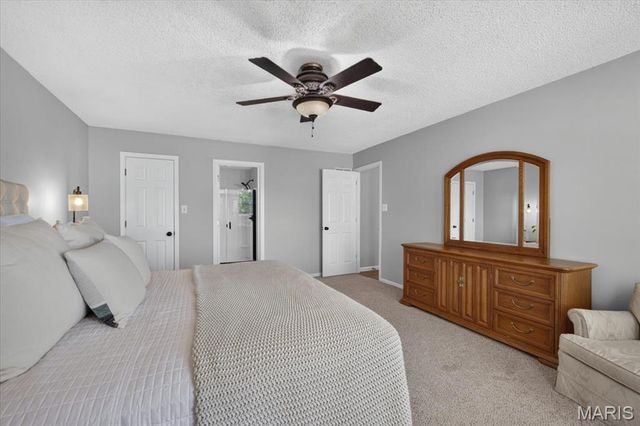 2 Democracy Circle, O'fallon, MO 63368