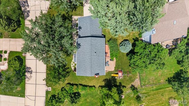 2 Democracy Circle, O'fallon, MO 63368
