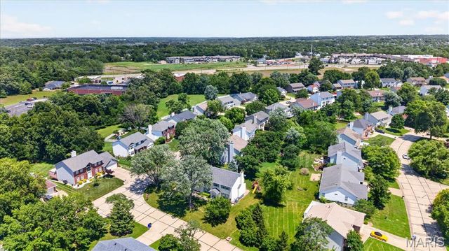 2 Democracy Circle, O'fallon, MO 63368