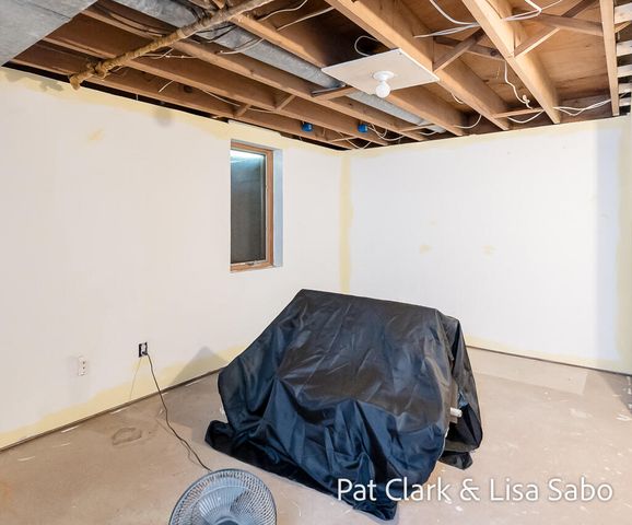 1297 Joslyn Road, Muskegon, MI 49445