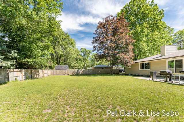 1297 Joslyn Road, Muskegon, MI 49445