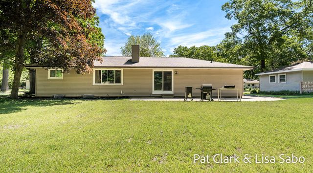 1297 Joslyn Road, Muskegon, MI 49445