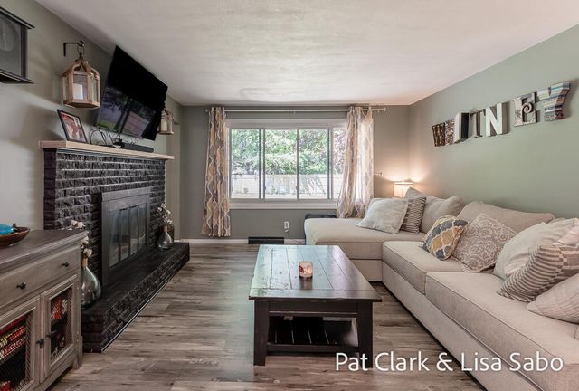 1297 Joslyn Road, Muskegon, MI 49445