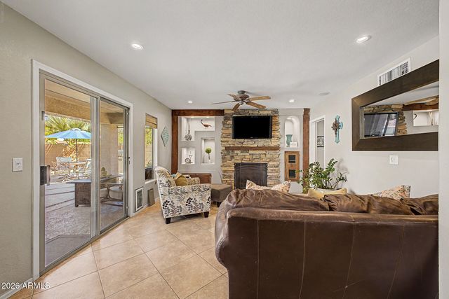 3330 E FORD Avenue, Gilbert, AZ 85234