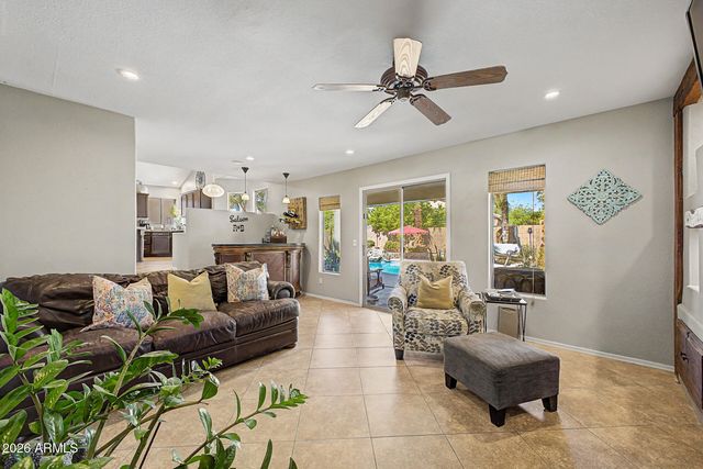 3330 E FORD Avenue, Gilbert, AZ 85234
