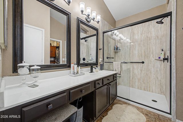 3330 E FORD Avenue, Gilbert, AZ 85234