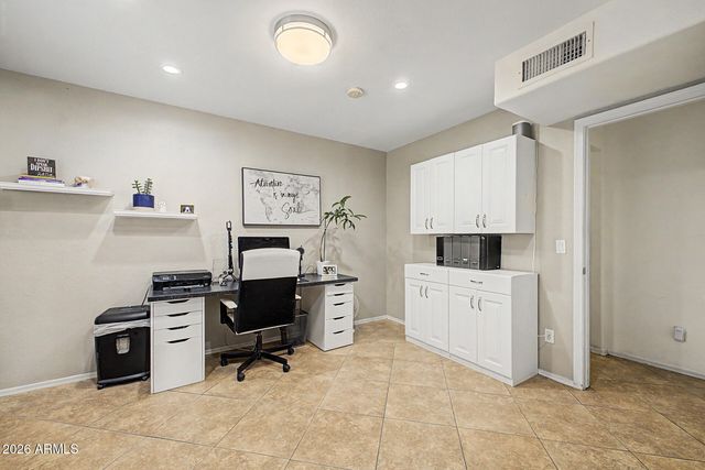 3330 E FORD Avenue, Gilbert, AZ 85234