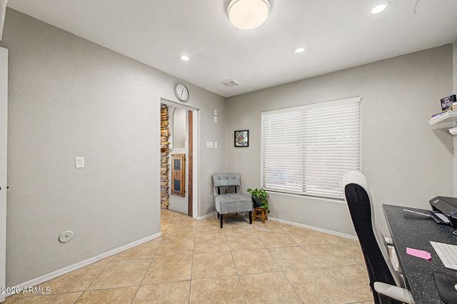 3330 E FORD Avenue, Gilbert, AZ 85234