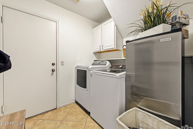 3330 E FORD Avenue, Gilbert, AZ 85234
