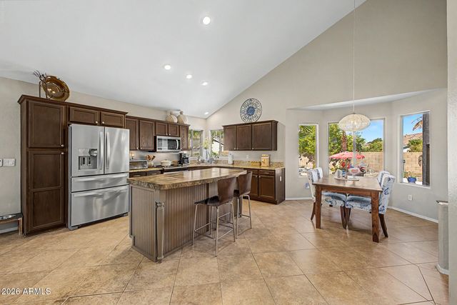 3330 E FORD Avenue, Gilbert, AZ 85234
