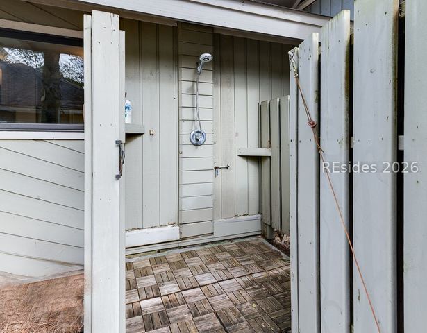 12 Myrtle Warbler Rd, Hilton Head Island, SC 29926