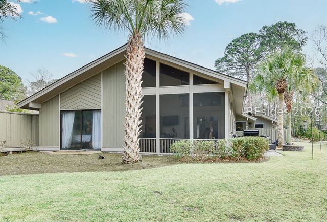 12 Myrtle Warbler Rd, Hilton Head Island, SC 29926