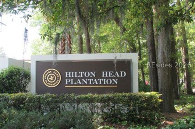 12 Myrtle Warbler Rd, Hilton Head Island, SC 29926