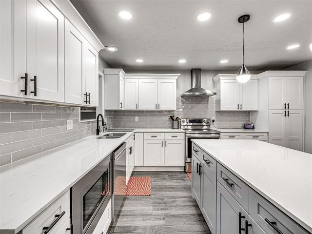 10505 Lyndon Road, The Village, OK 73120