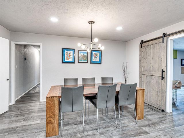 10505 Lyndon Road, The Village, OK 73120