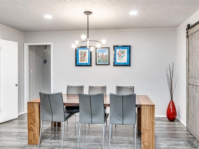 10505 Lyndon Road, The Village, OK 73120