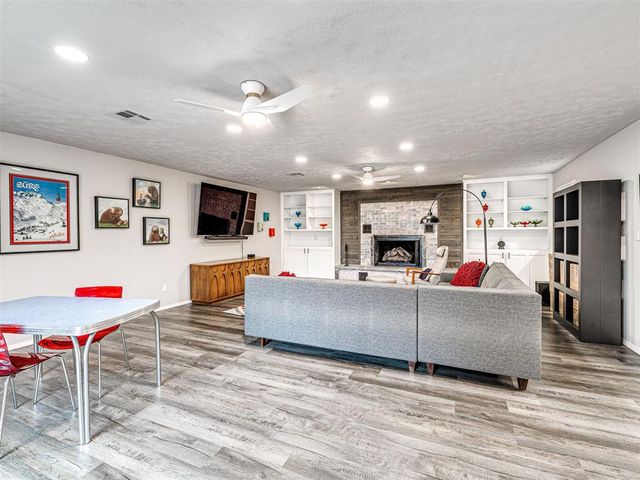 10505 Lyndon Road, The Village, OK 73120