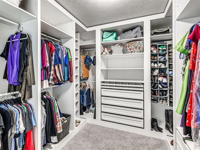 10505 Lyndon Road, The Village, OK 73120