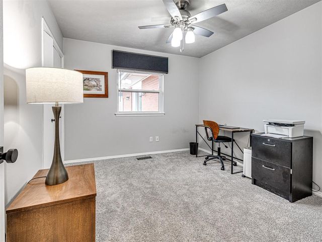 10505 Lyndon Road, The Village, OK 73120