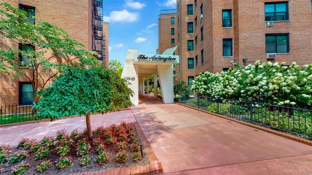 139-15 83rd Avenue 503, Briarwood, NY 11435