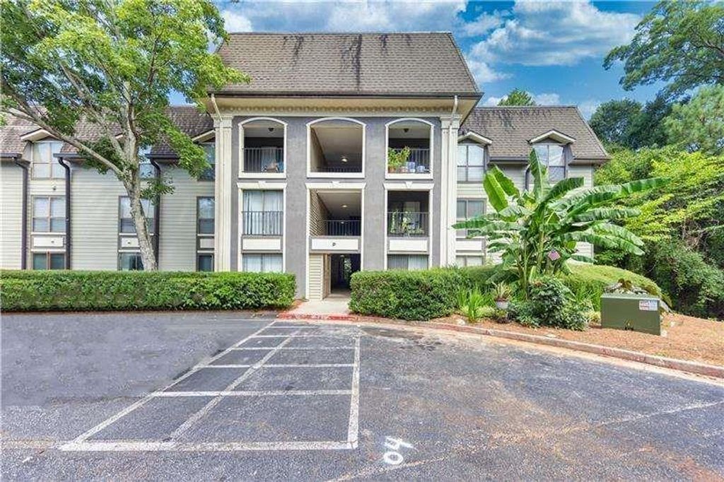 2657 Lenox Road P216, Atlanta, GA 30324