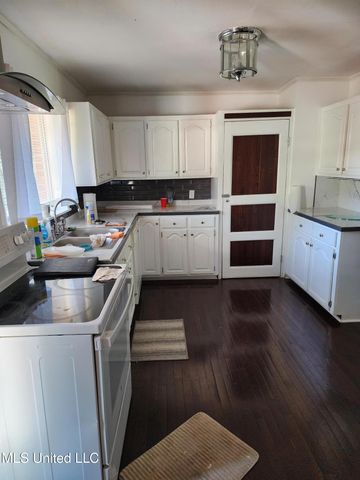 301 Jacobs Road, Poplarville, MS 39470