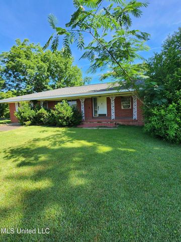 301 Jacobs Road, Poplarville, MS 39470