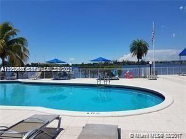1075 NE Miami Gardens Drive 509, Miami, FL 33179