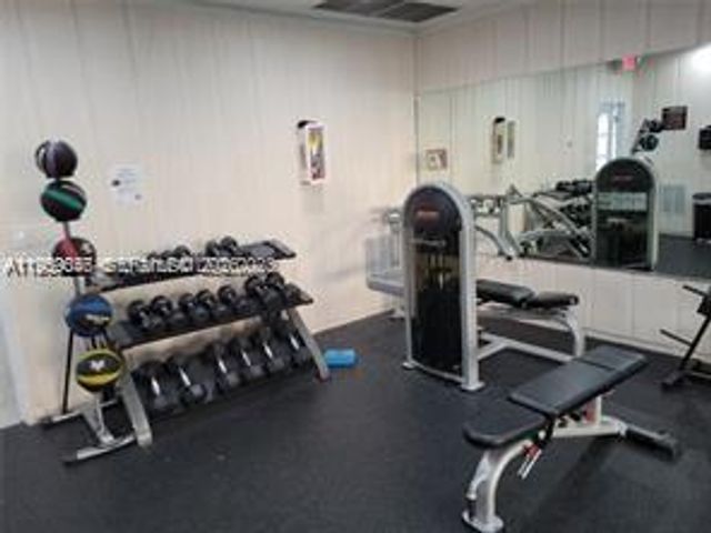 1075 NE Miami Gardens Drive 509, Miami, FL 33179