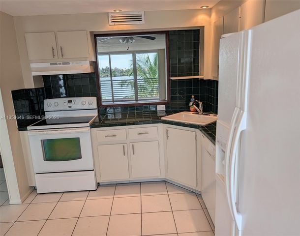 1075 NE Miami Gardens Drive 509, Miami, FL 33179