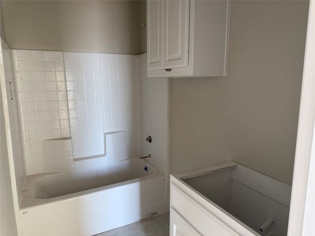 701 Broken Bow Lane, Cleburne, TX 76033