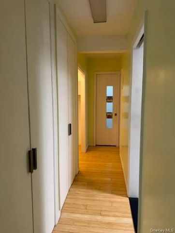 142-05 Roosevelt Avenue 415, Flushing, NY 11354