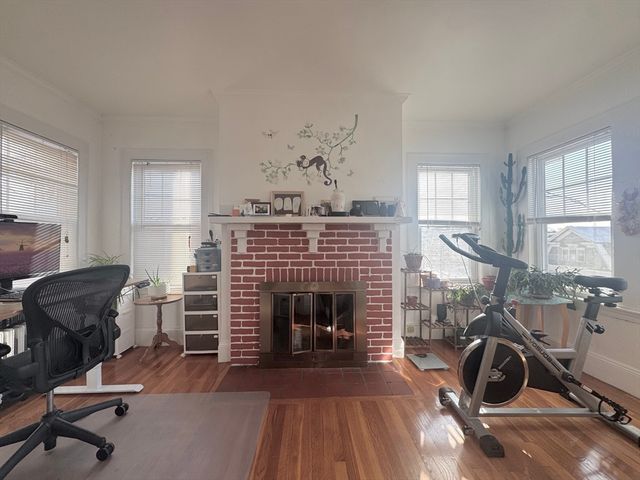 99 Westbourne Terracce 2, Brookline, MA 02446
